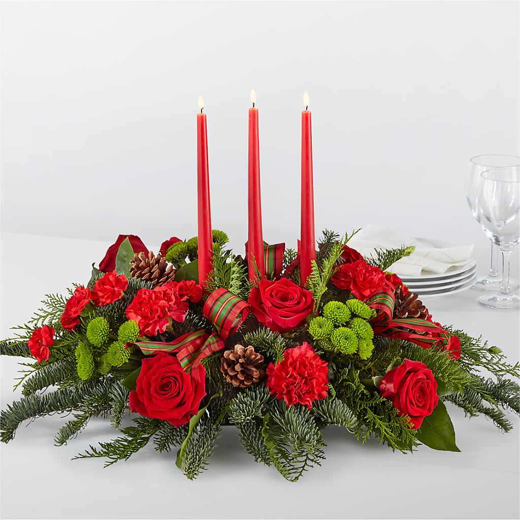 By the Candlelight Centerpiece – KAREN'S AND TINA'S FLOWERS, Newmarket ON