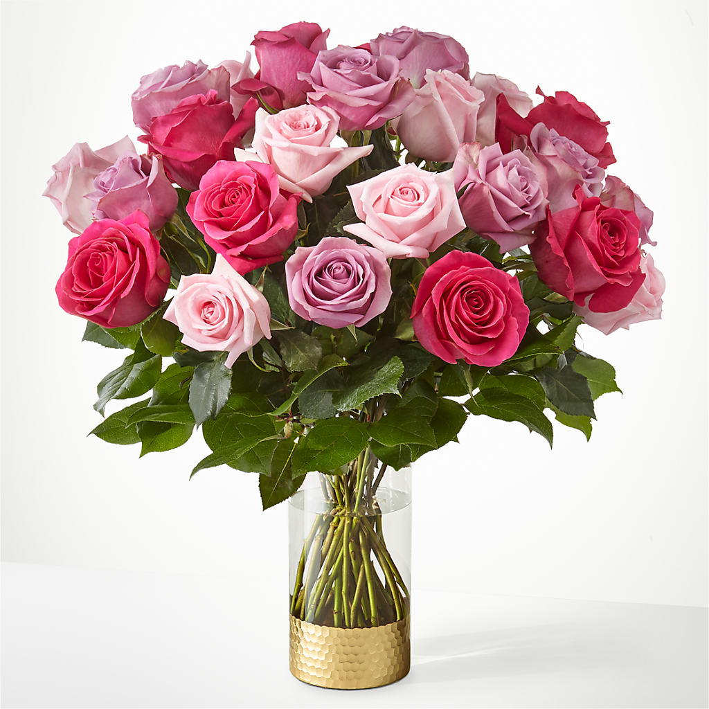 Pure Beauty Mixed Roses – KAREN'S AND TINA'S FLOWERS, Newmarket ON