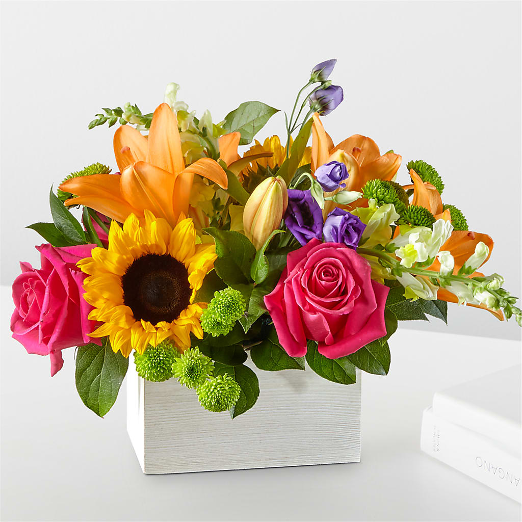 Best Day Box Bouquet – KAREN'S AND TINA'S FLOWERS, Newmarket ON