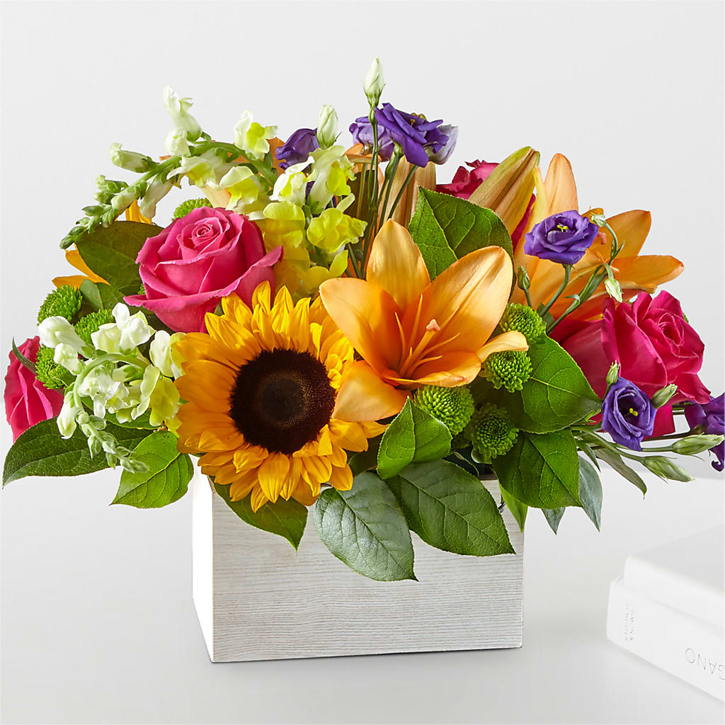 Best Day Box Bouquet – KAREN'S AND TINA'S FLOWERS, Newmarket ON