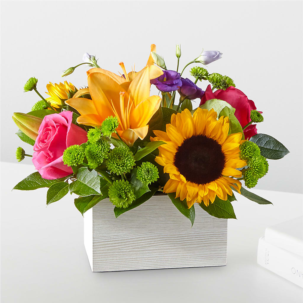 Best Day Box Bouquet – KAREN'S AND TINA'S FLOWERS, Newmarket ON