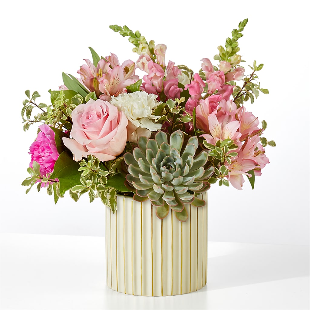 Magenta Musings Bouquet – KAREN'S AND TINA'S FLOWERS, Newmarket ON
