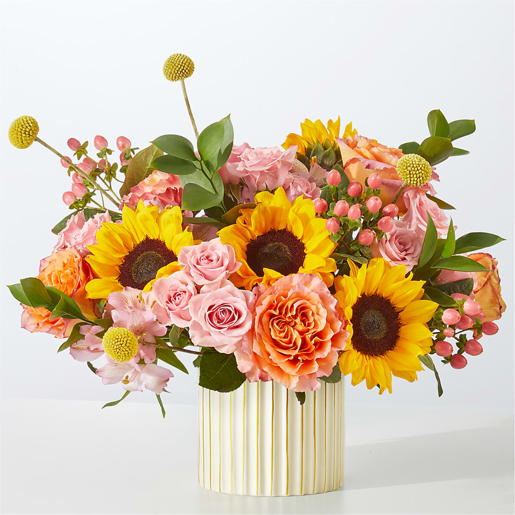 Sun's Out Bouquet – KAREN'S AND TINA'S FLOWERS, Newmarket ON