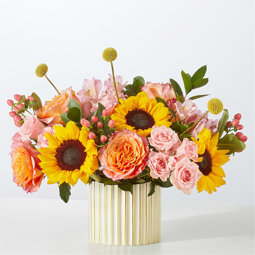 Sun's Out Bouquet – KAREN'S AND TINA'S FLOWERS, Newmarket ON