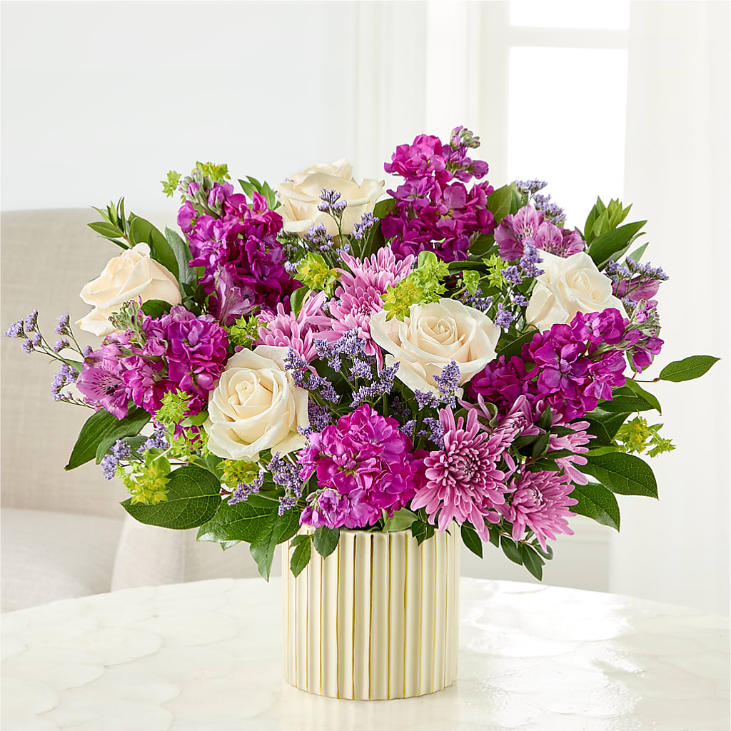 The Boutique Bouquet – KAREN'S AND TINA'S FLOWERS, Newmarket ON