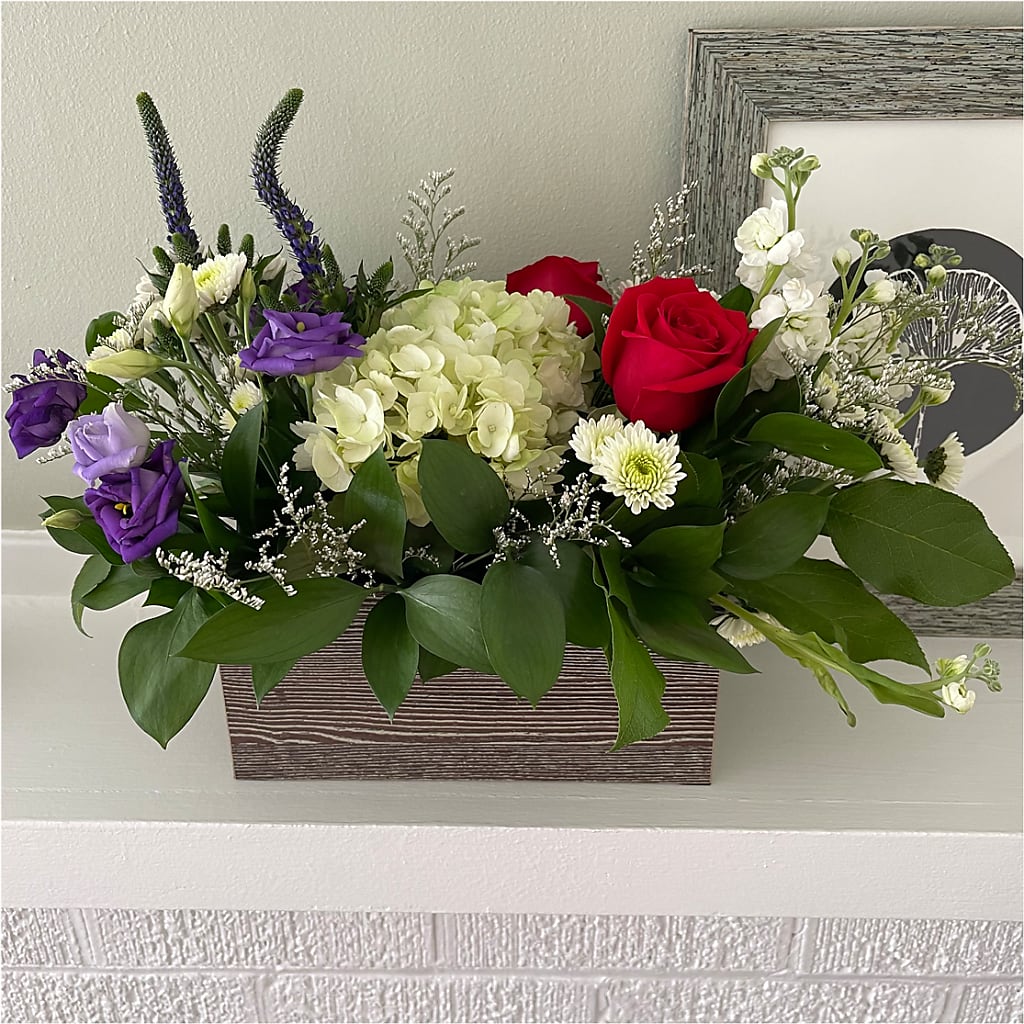 Sweet Magnolia Bouquet – KAREN'S AND TINA'S FLOWERS, Newmarket ON