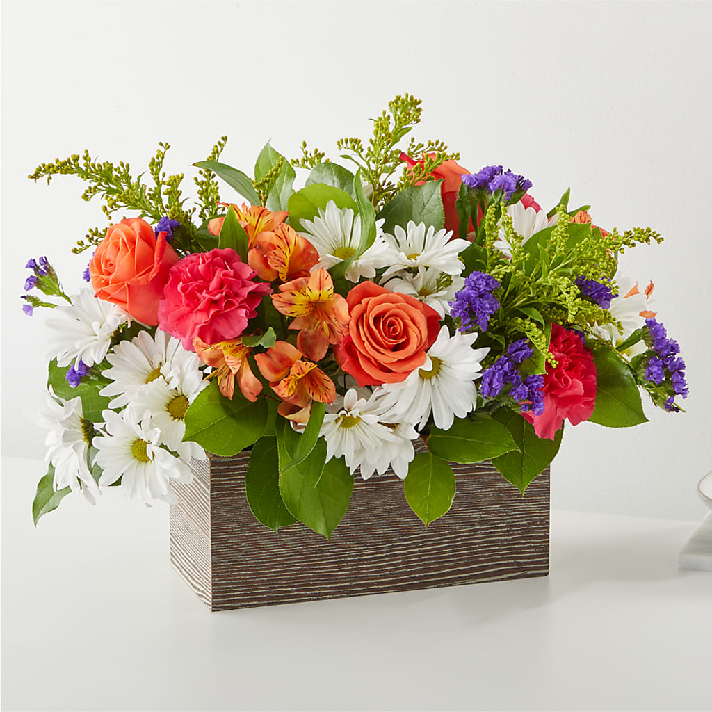 Oopsie Daisy Box Bouquet – KAREN'S AND TINA'S FLOWERS, Newmarket ON