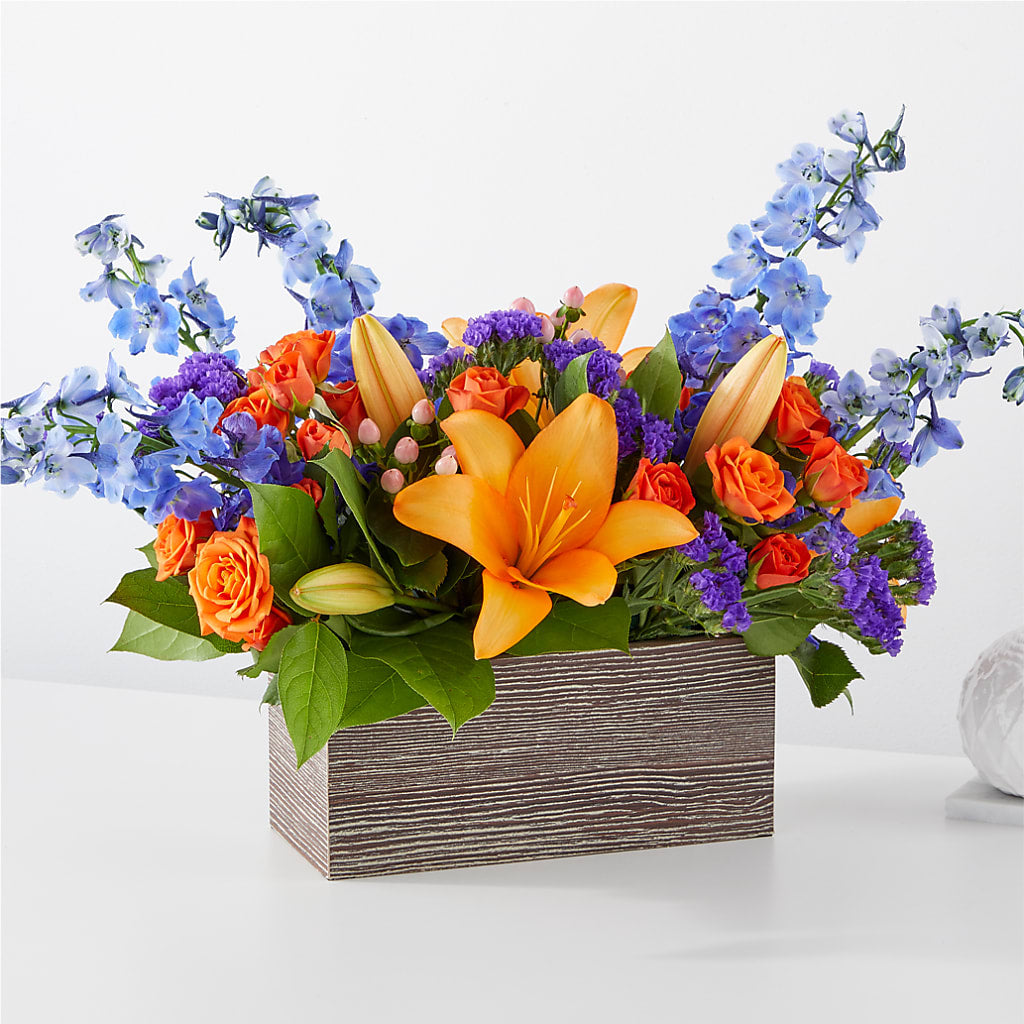 Radiant Citrus Box Bouquet – KAREN'S AND TINA'S FLOWERS, Newmarket ON