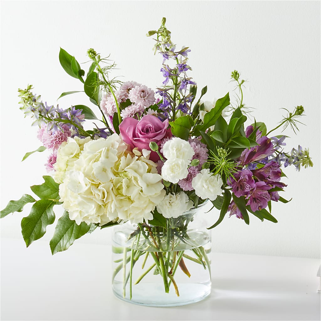 Violet Caress Bouquet – KAREN'S AND TINA'S FLOWERS, Newmarket ON