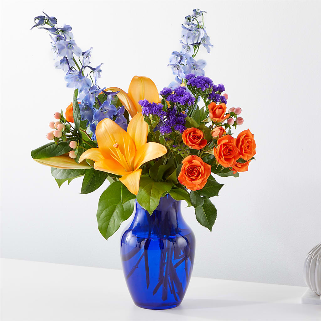 Radiant Citrus Bouquet – KAREN'S AND TINA'S FLOWERS, Newmarket ON