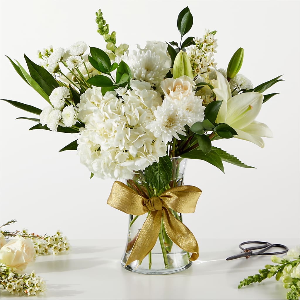 New Beginnings – A Florist Original – KAREN'S AND TINA'S FLOWERS, Newmarket ON