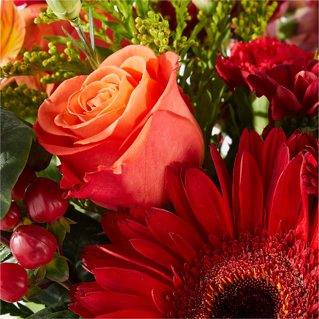 Sweater Season - A Florist Original – KAREN'S AND TINA'S FLOWERS, Newmarket ON