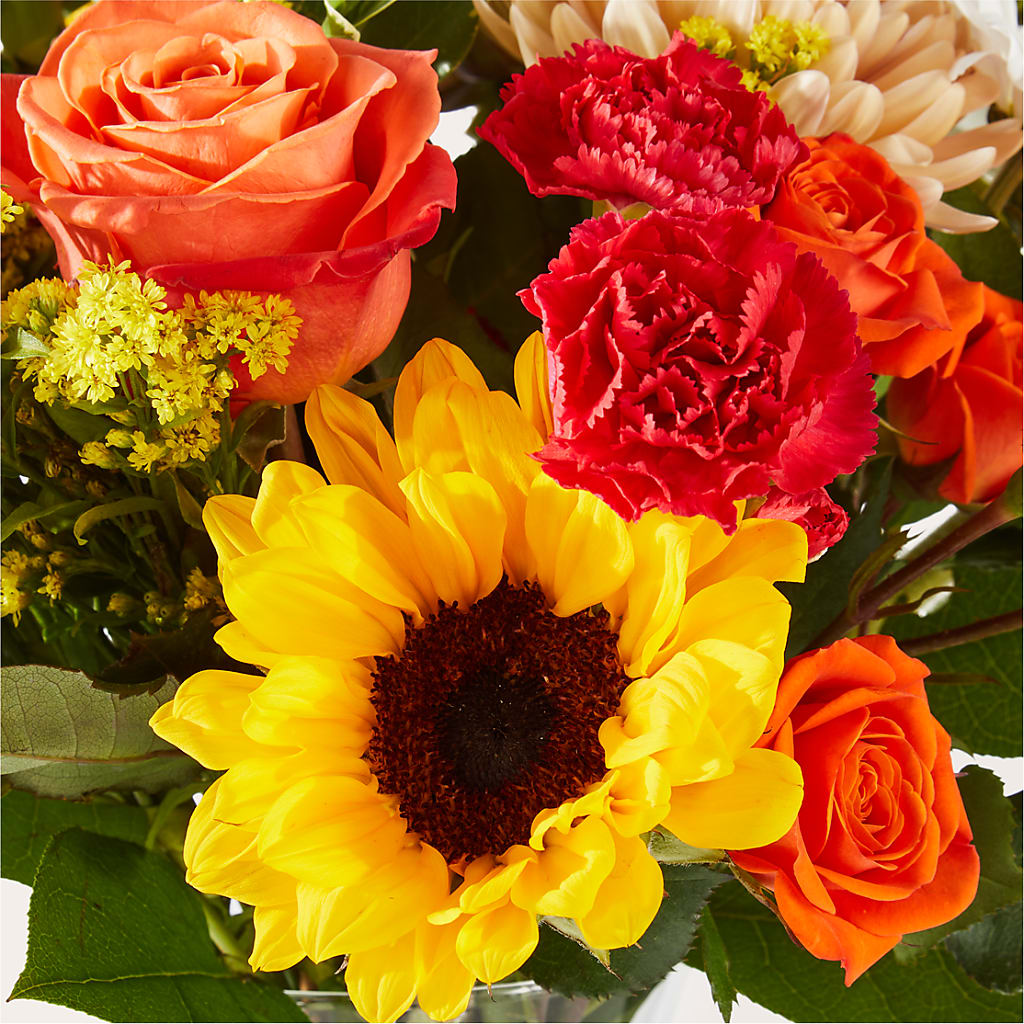 Sweater Season - A Florist Original – KAREN'S AND TINA'S FLOWERS, Newmarket ON