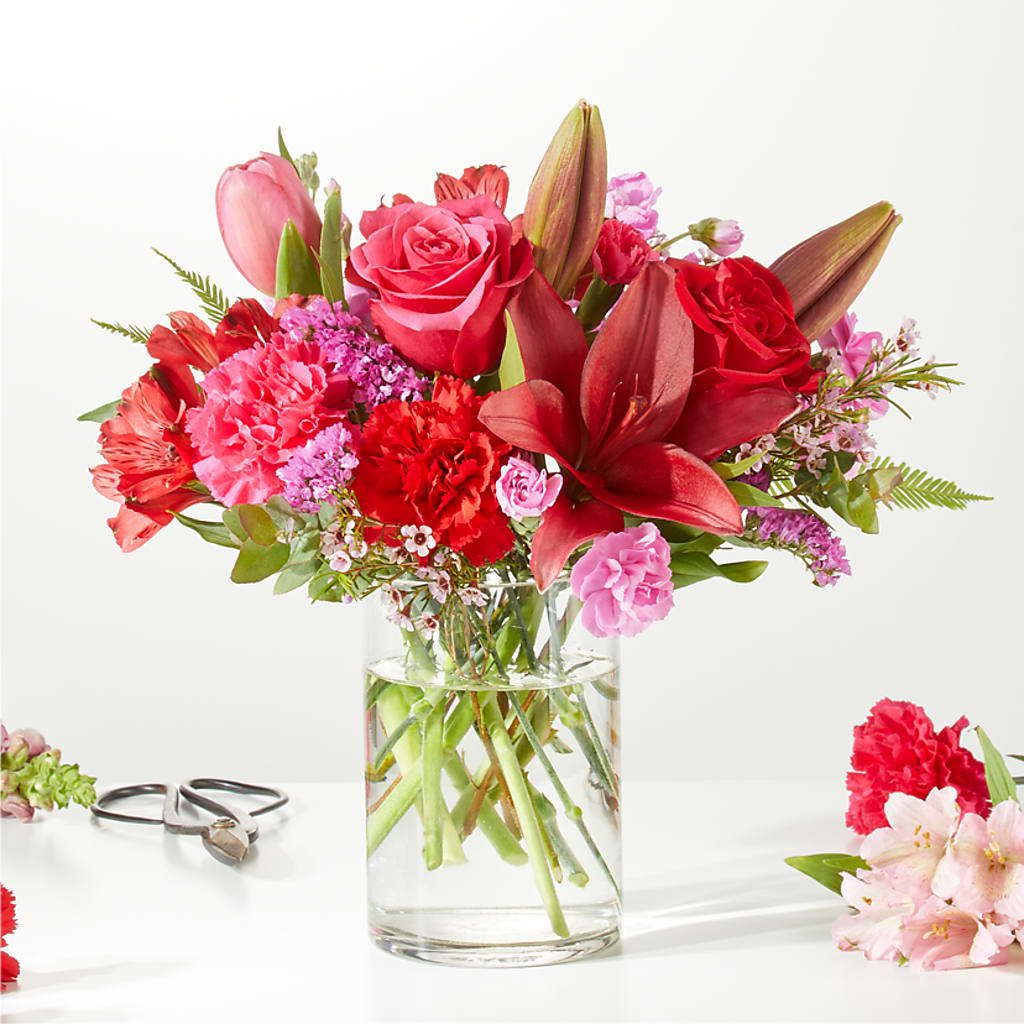 Together Forever - A Florist Original – KAREN'S AND TINA'S FLOWERS, Newmarket ON