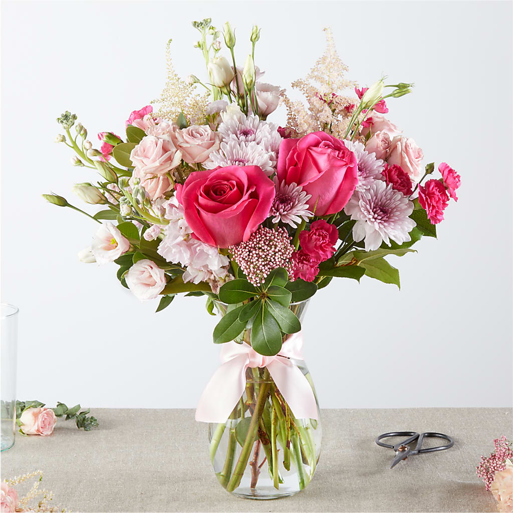 Pink Ribbon - A Florist Original – KAREN'S AND TINA'S FLOWERS, Newmarket ON