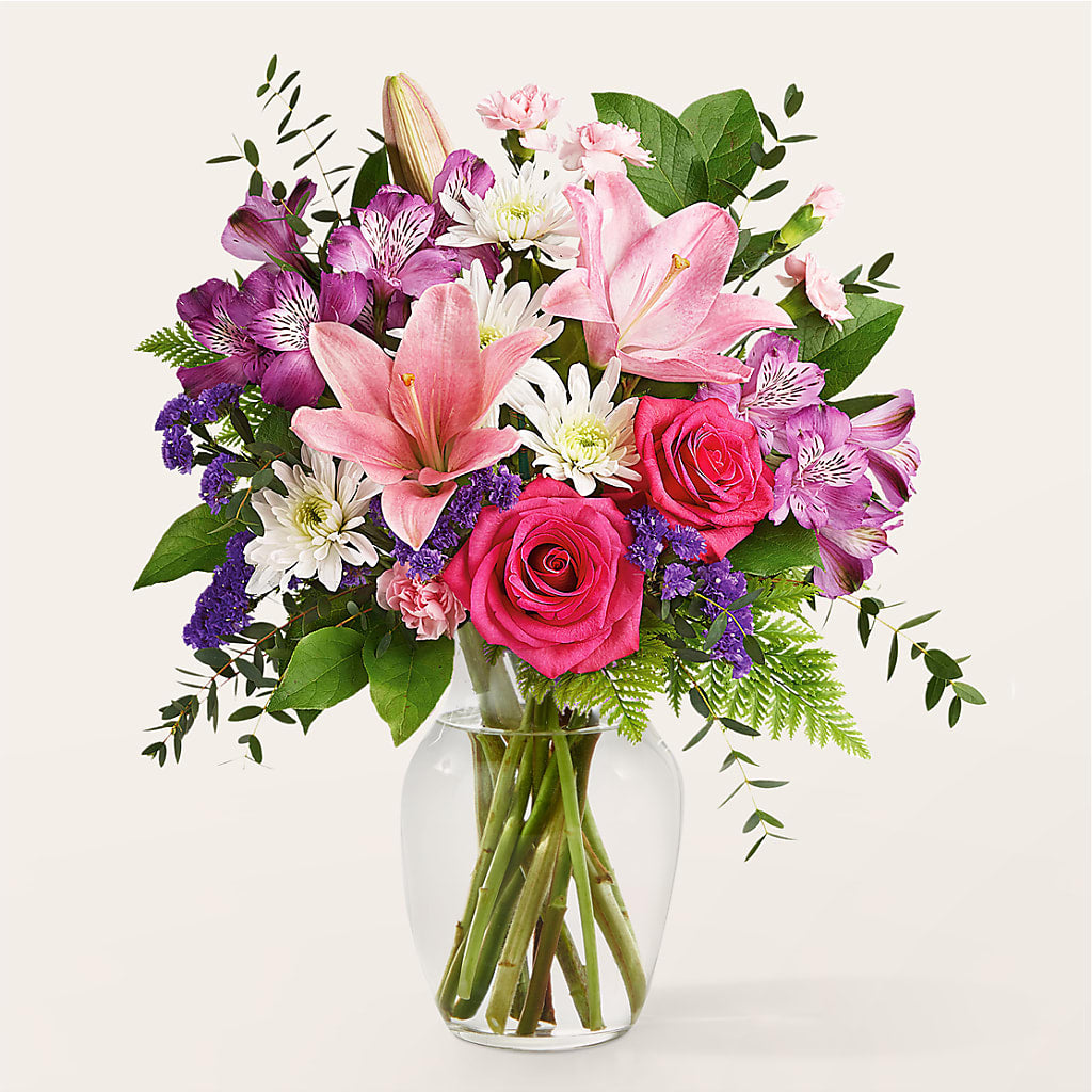 Lace & Pearls Bouquet – KAREN'S AND TINA'S FLOWERS, Newmarket ON