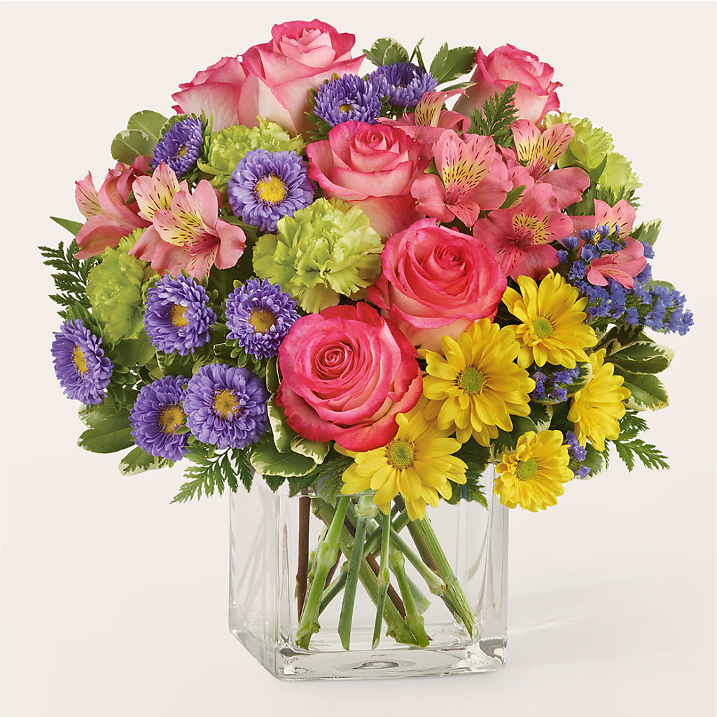 Candy Jar Bouquet – KAREN'S AND TINA'S FLOWERS, Newmarket ON