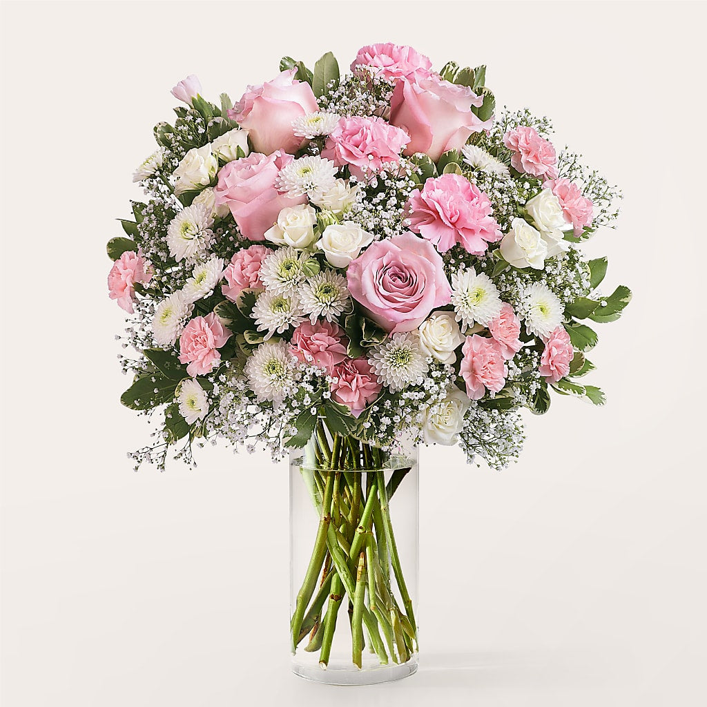 Vintage Glamour Bouquet – KAREN'S AND TINA'S FLOWERS, Newmarket ON
