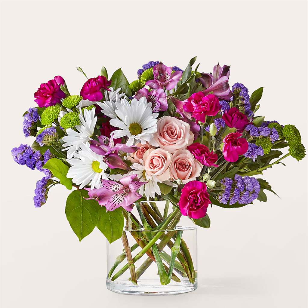 Wild Berry Bouquet – KAREN'S AND TINA'S FLOWERS, Newmarket ON