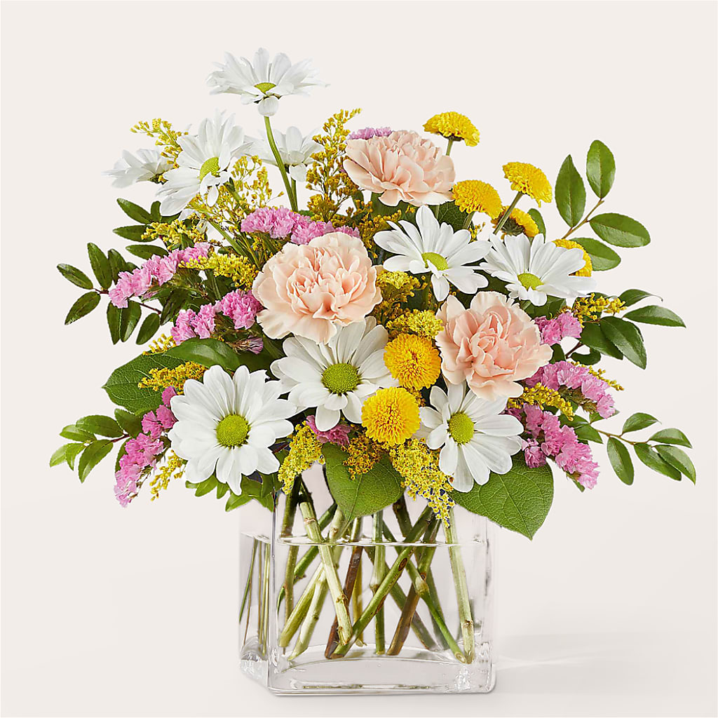 Country Cottage Bouquet – KAREN'S AND TINA'S FLOWERS, Newmarket ON