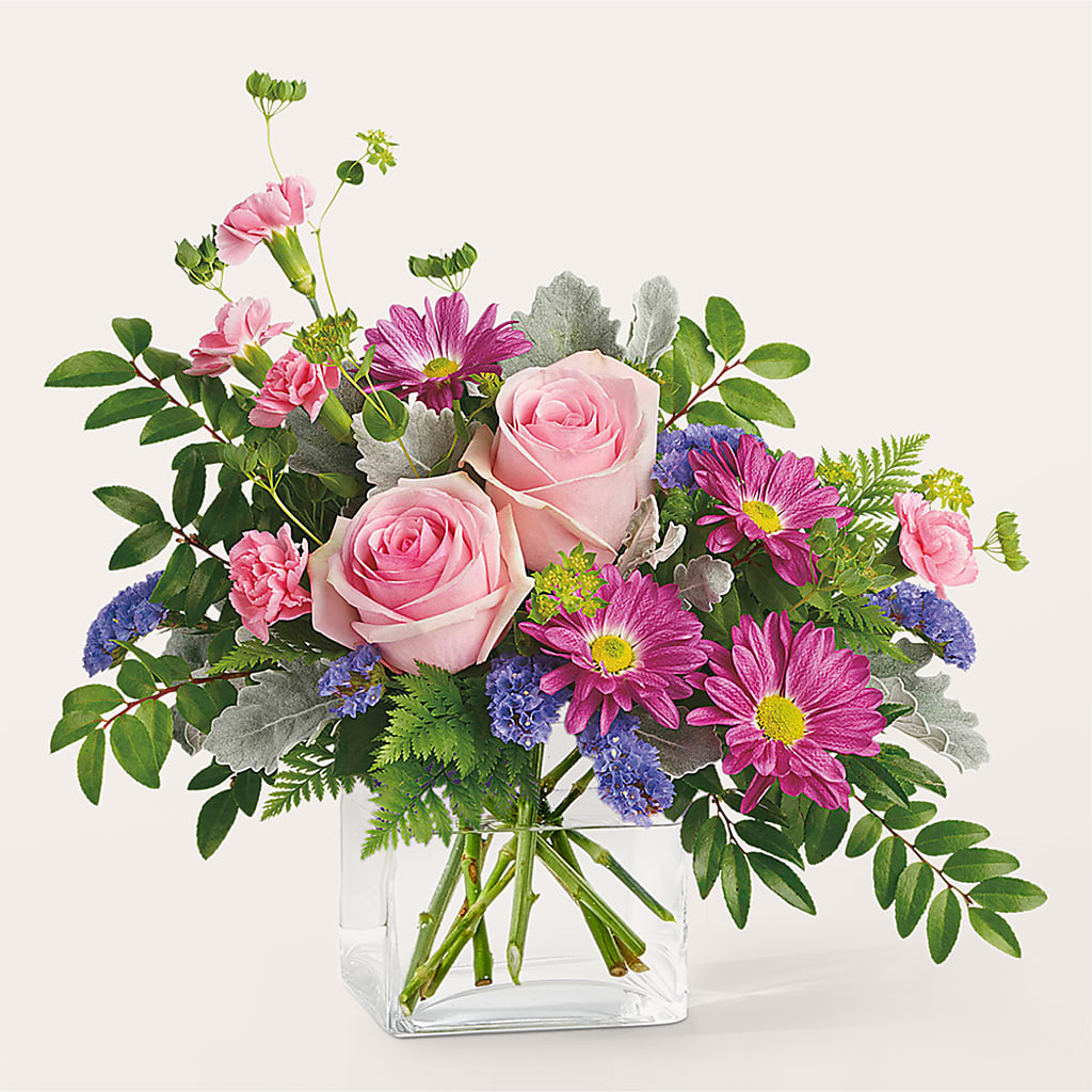 Starlet Bouquet – KAREN'S AND TINA'S FLOWERS, Newmarket ON