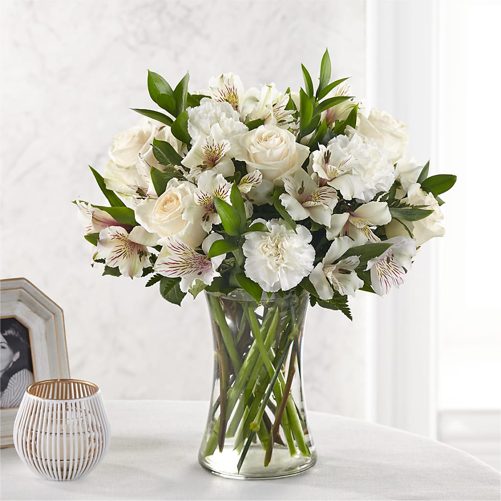 Cherished Friend Bouquet – KAREN'S AND TINA'S FLOWERS, Newmarket ON