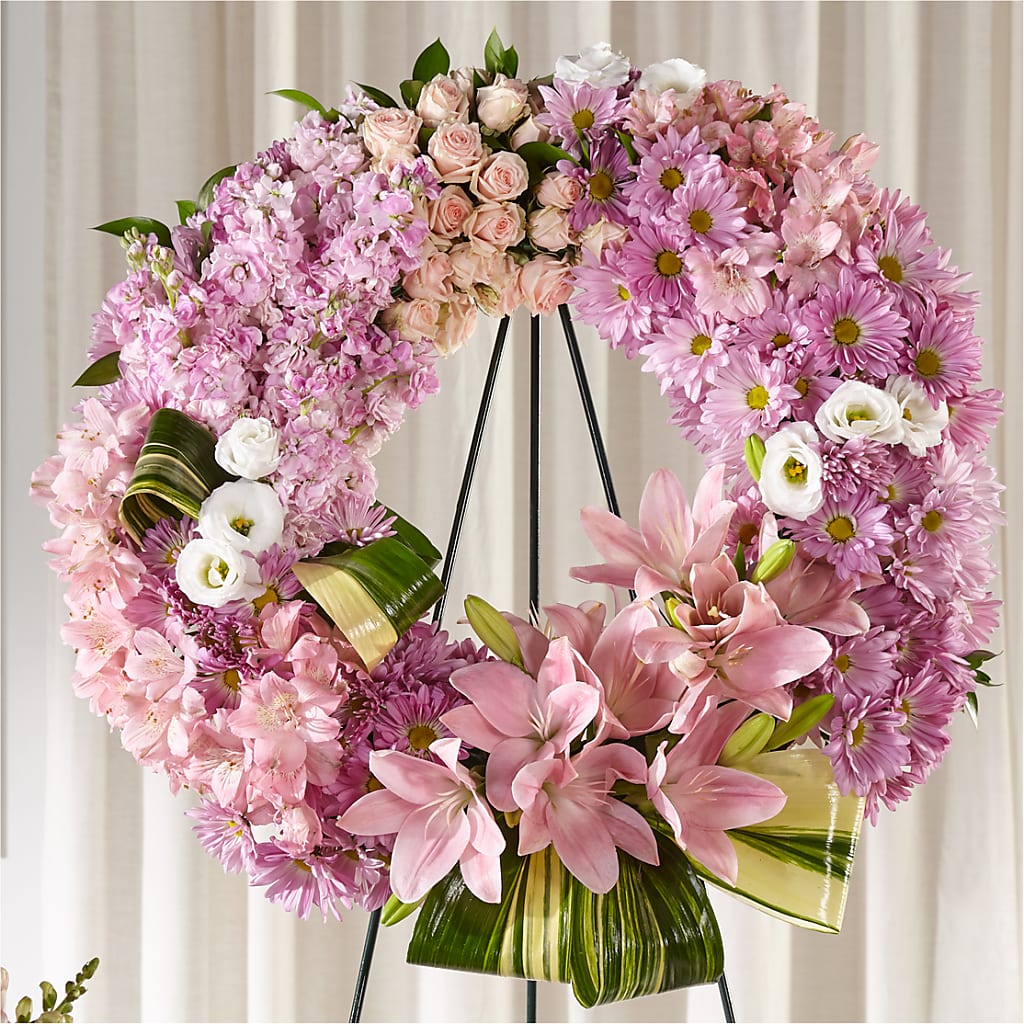 Gift of Warmth Wreath – KAREN'S AND TINA'S FLOWERS, Newmarket ON
