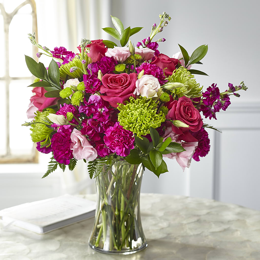 Everlasting Embrace Bouquet – KAREN'S AND TINA'S FLOWERS, Newmarket ON