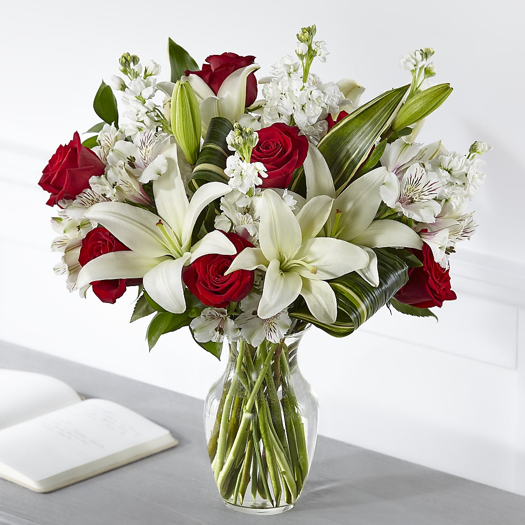 Loving Respect Bouquet – KAREN'S AND TINA'S FLOWERS, Newmarket ON