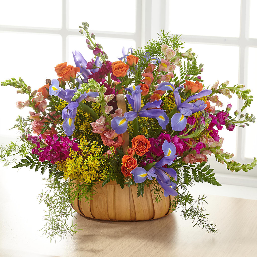 Garden of Life Basket – KAREN'S AND TINA'S FLOWERS, Newmarket ON
