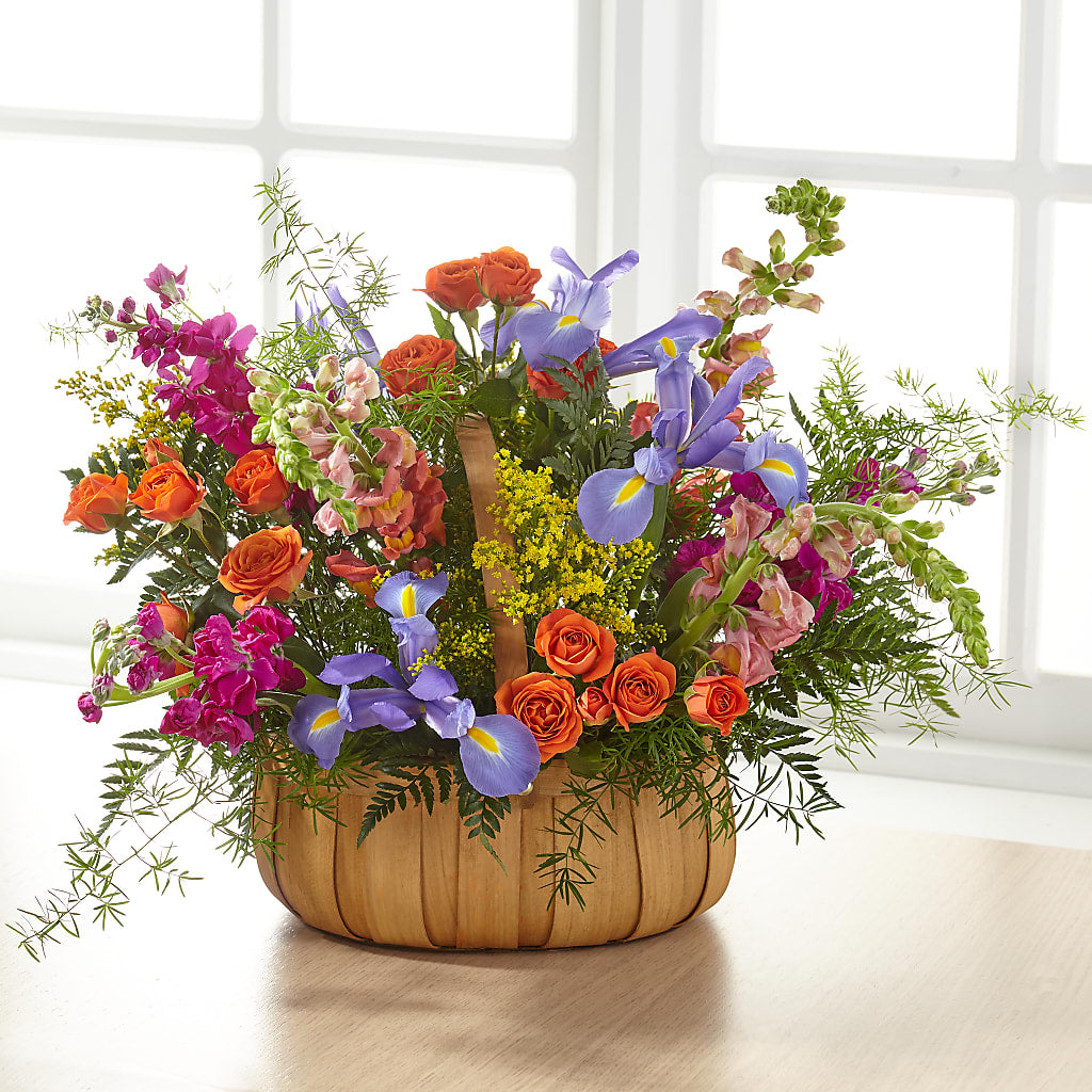 Garden of Life Basket – KAREN'S AND TINA'S FLOWERS, Newmarket ON