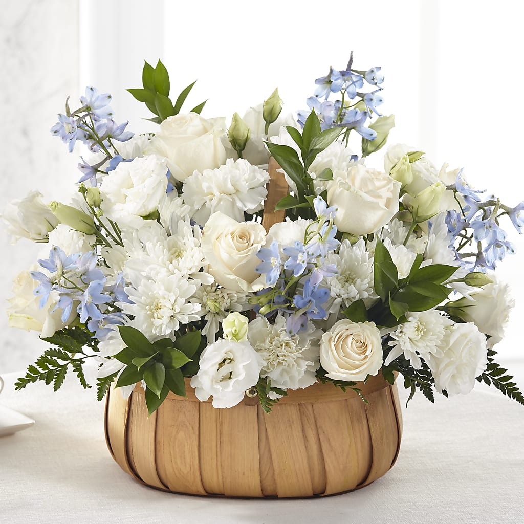 Sincerely Heartfelt Basket – KAREN'S AND TINA'S FLOWERS, Newmarket ON