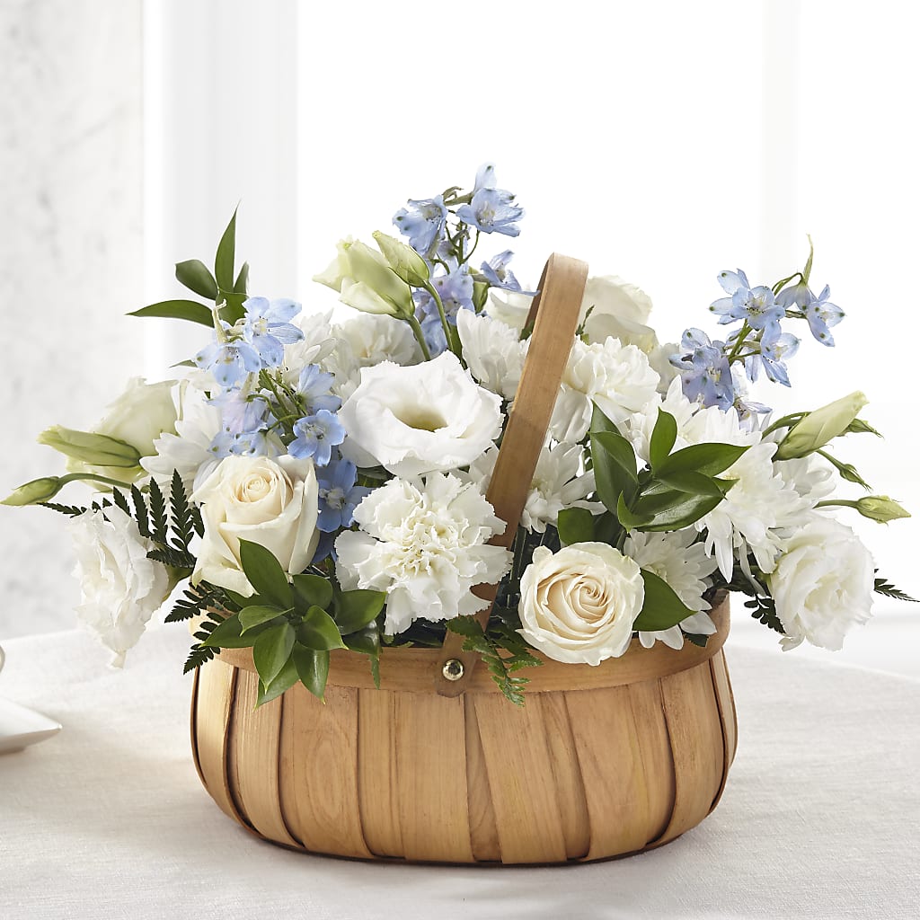 Sincerely Heartfelt Basket – KAREN'S AND TINA'S FLOWERS, Newmarket ON