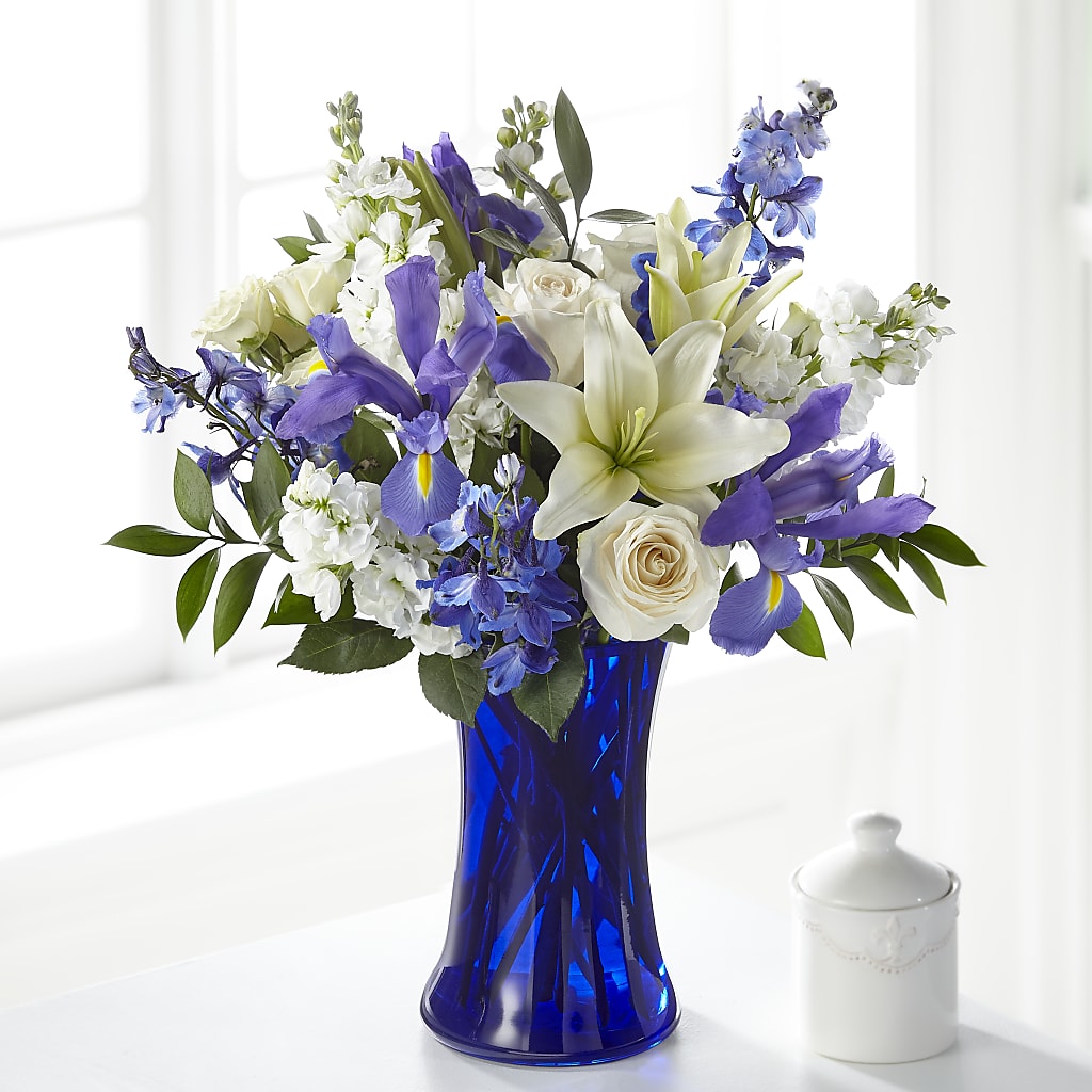 Calming Comfort Bouquet – KAREN'S AND TINA'S FLOWERS, Newmarket ON