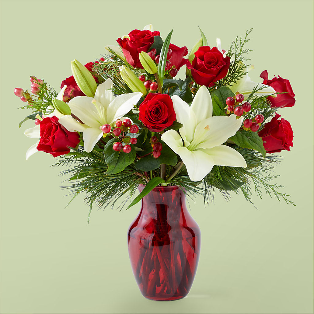 Evergreen Delight Bouquet – KAREN'S AND TINA'S FLOWERS, Newmarket ON