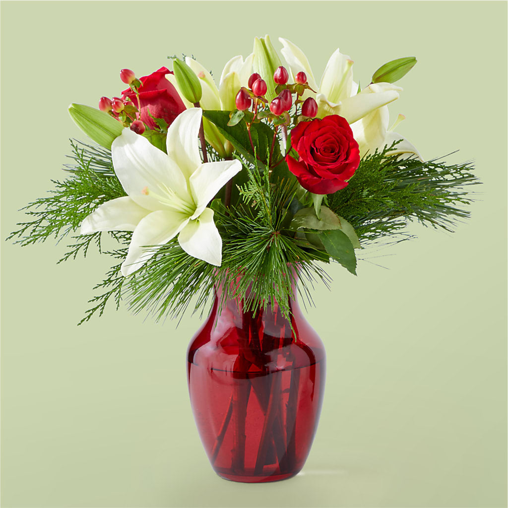 Evergreen Delight Bouquet – KAREN'S AND TINA'S FLOWERS, Newmarket ON