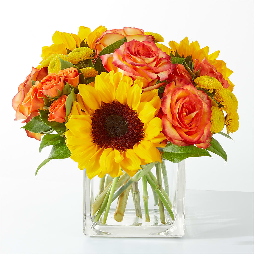Picnic in the Park Bouquet – KAREN'S AND TINA'S FLOWERS, Newmarket ON