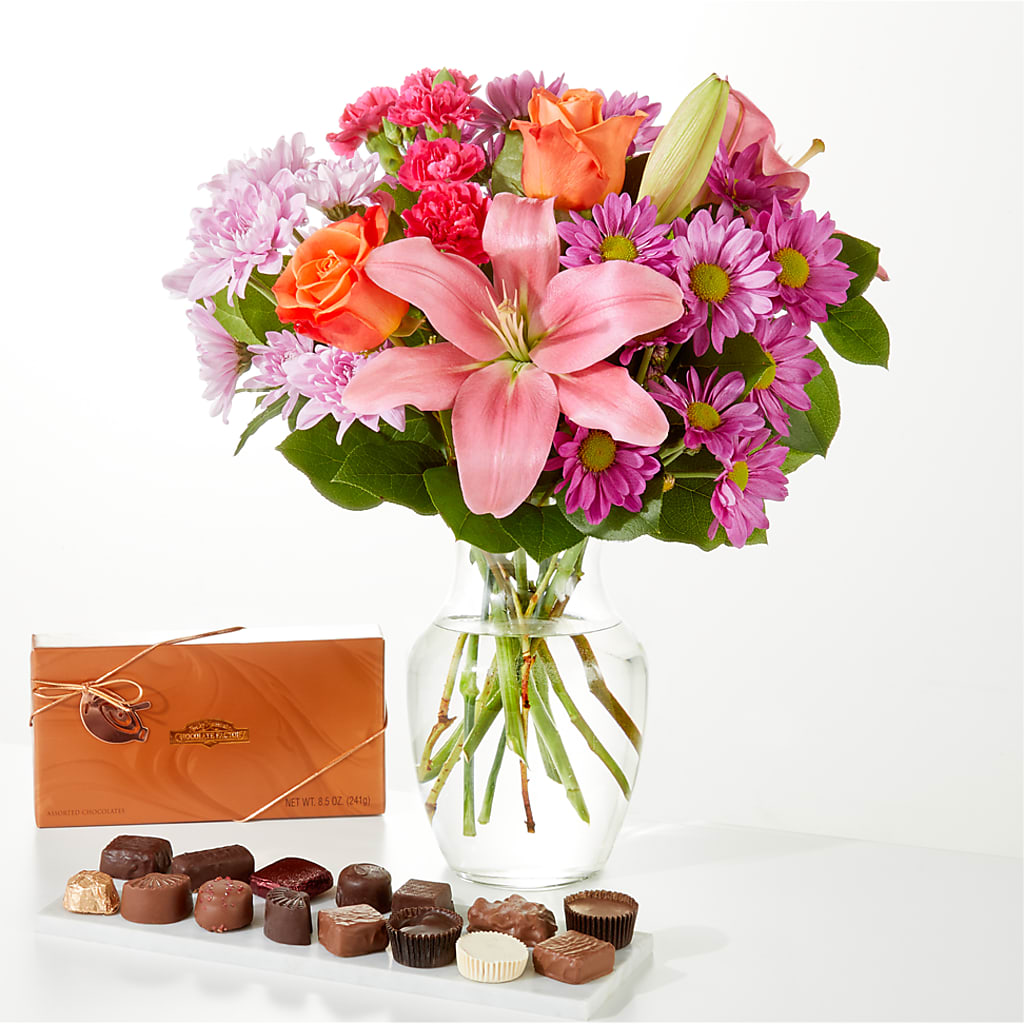 One and Only Bouquet and Chocolate Bundle – KAREN'S AND TINA'S FLOWERS, Newmarket ON