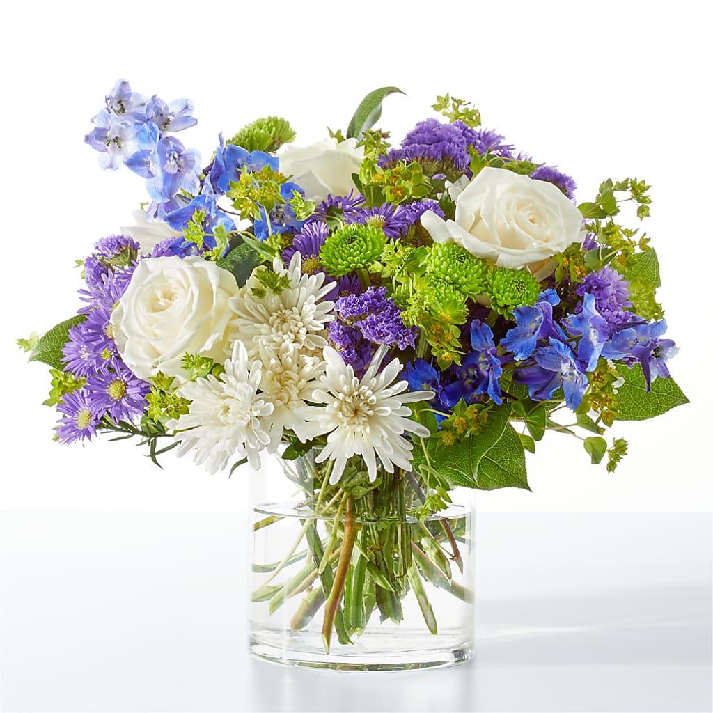 Genuine Gestures Bouquet – KAREN'S AND TINA'S FLOWERS, Newmarket ON
