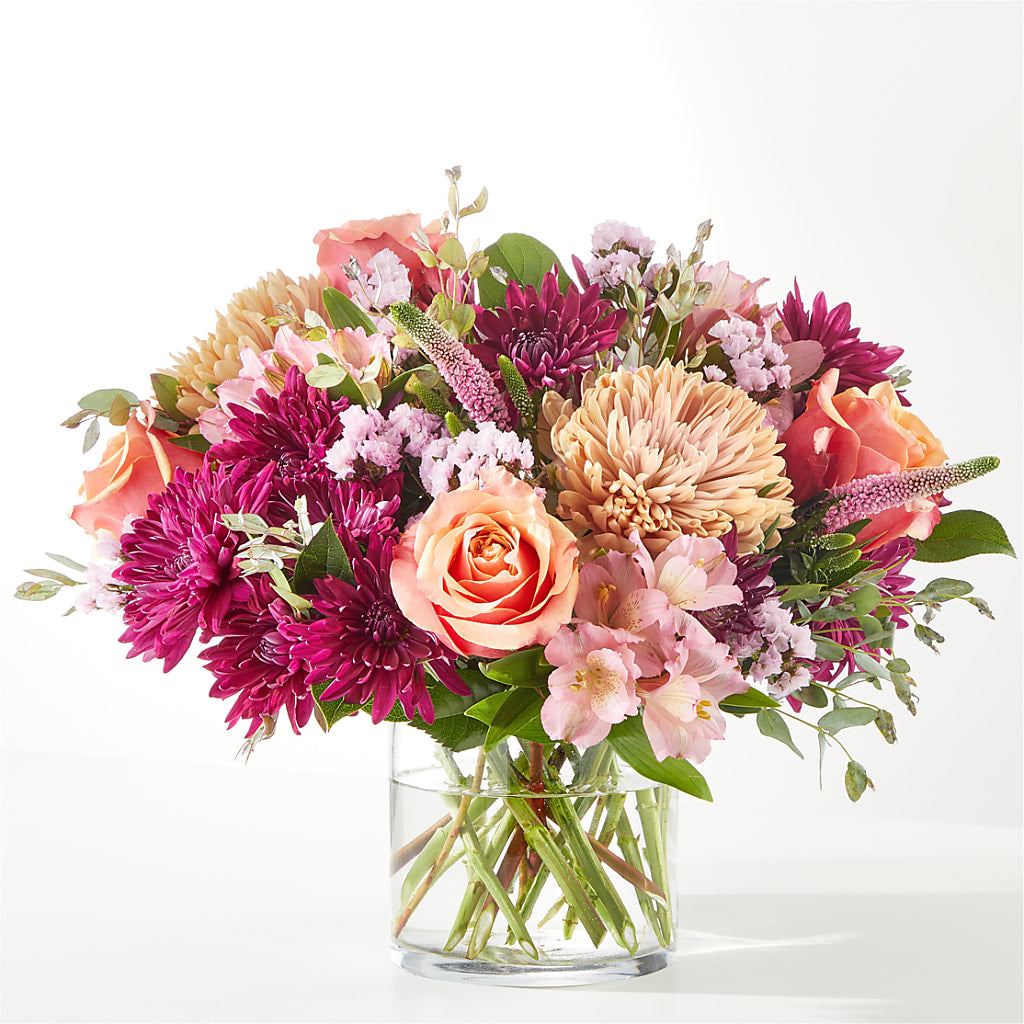 Berry Cobbler Bouquet – KAREN'S AND TINA'S FLOWERS, Newmarket ON
