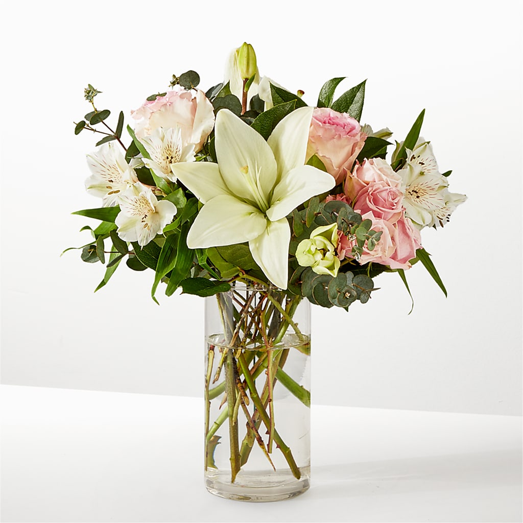 Ballet Slippers Bouquet – KAREN'S AND TINA'S FLOWERS, Newmarket ON