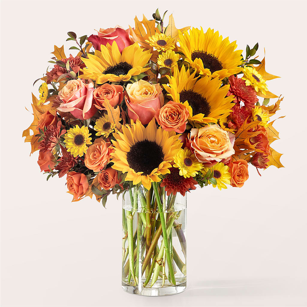 Fluttering Foliage Bouquet – KAREN'S AND TINA'S FLOWERS, Newmarket ON