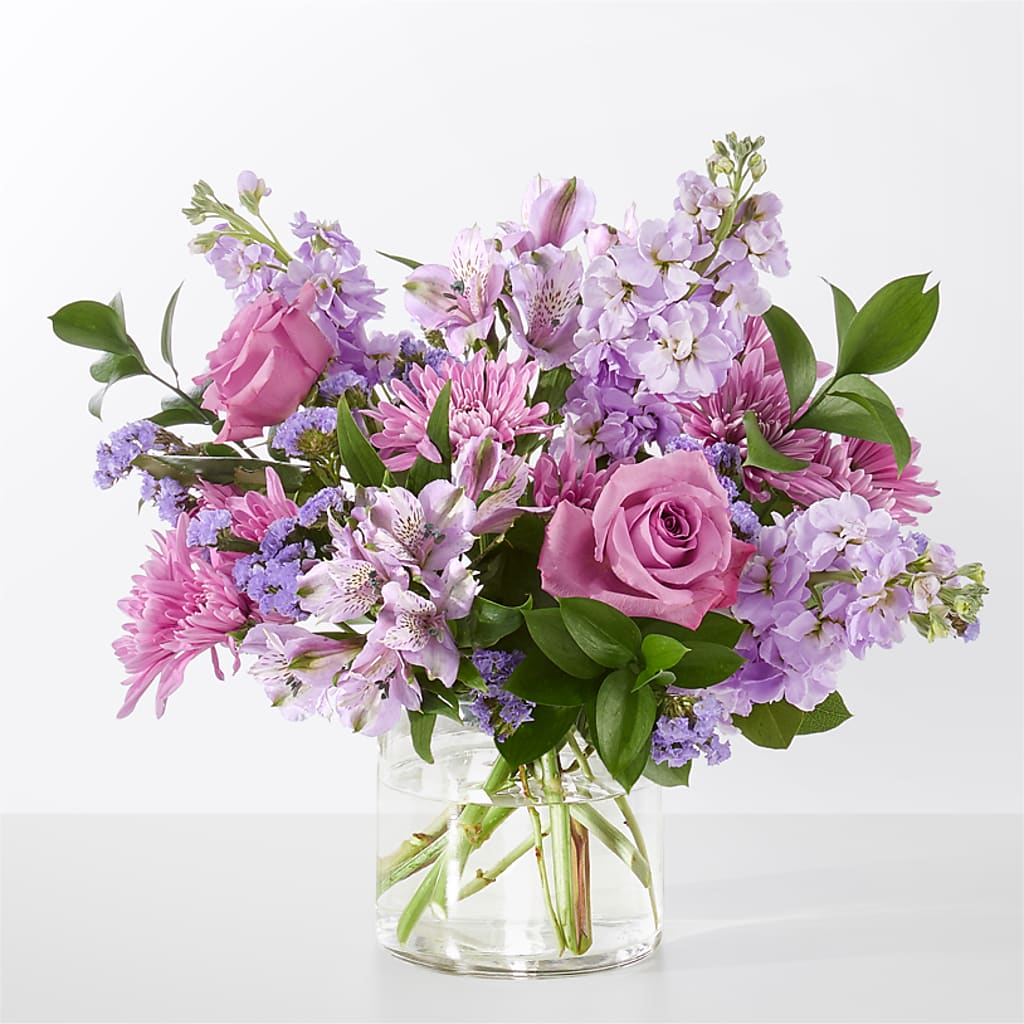 Cloud Nine Bouquet – KAREN'S AND TINA'S FLOWERS, Newmarket ON