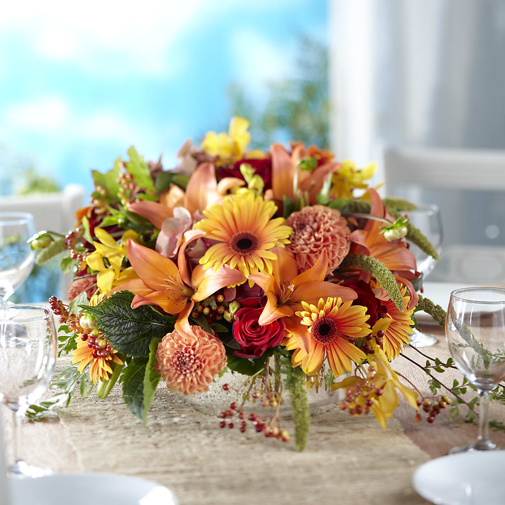 One and Only Centerpiece – KAREN'S AND TINA'S FLOWERS, Newmarket ON
