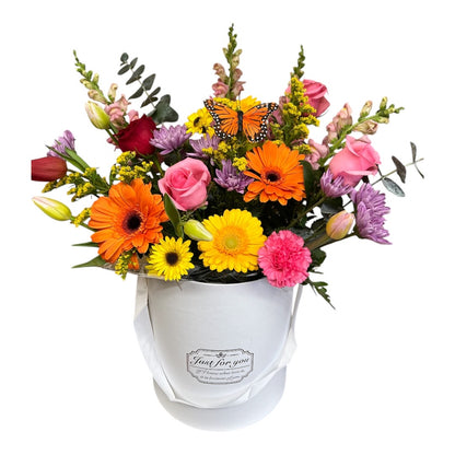 Butterfly Kissed Bouquet – KAREN'S AND TINA'S FLOWERS, Newmarket ON