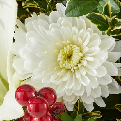 Festive Moments Tree – KAREN'S AND TINA'S FLOWERS, Newmarket ON