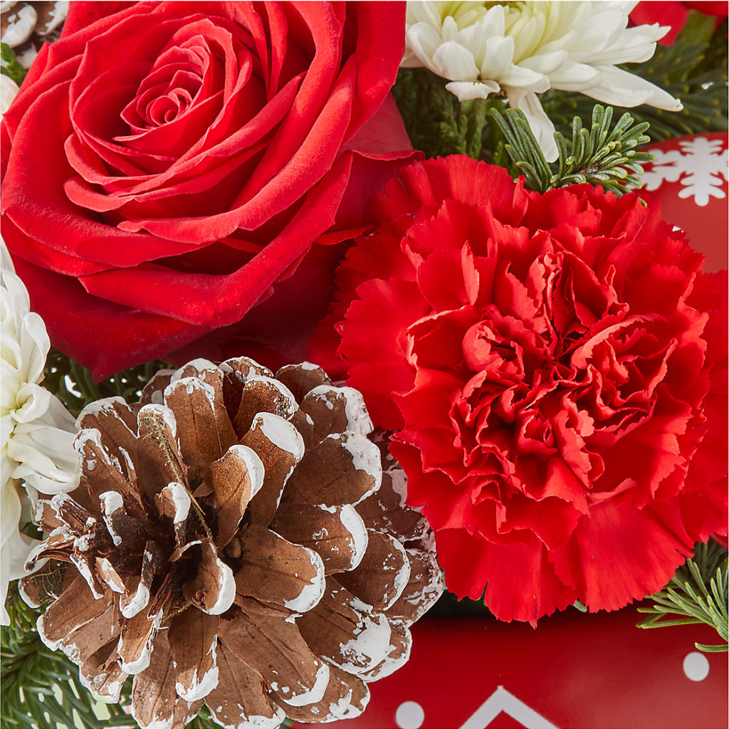 Christmas Village Ornament – KAREN'S AND TINA'S FLOWERS, Newmarket ON