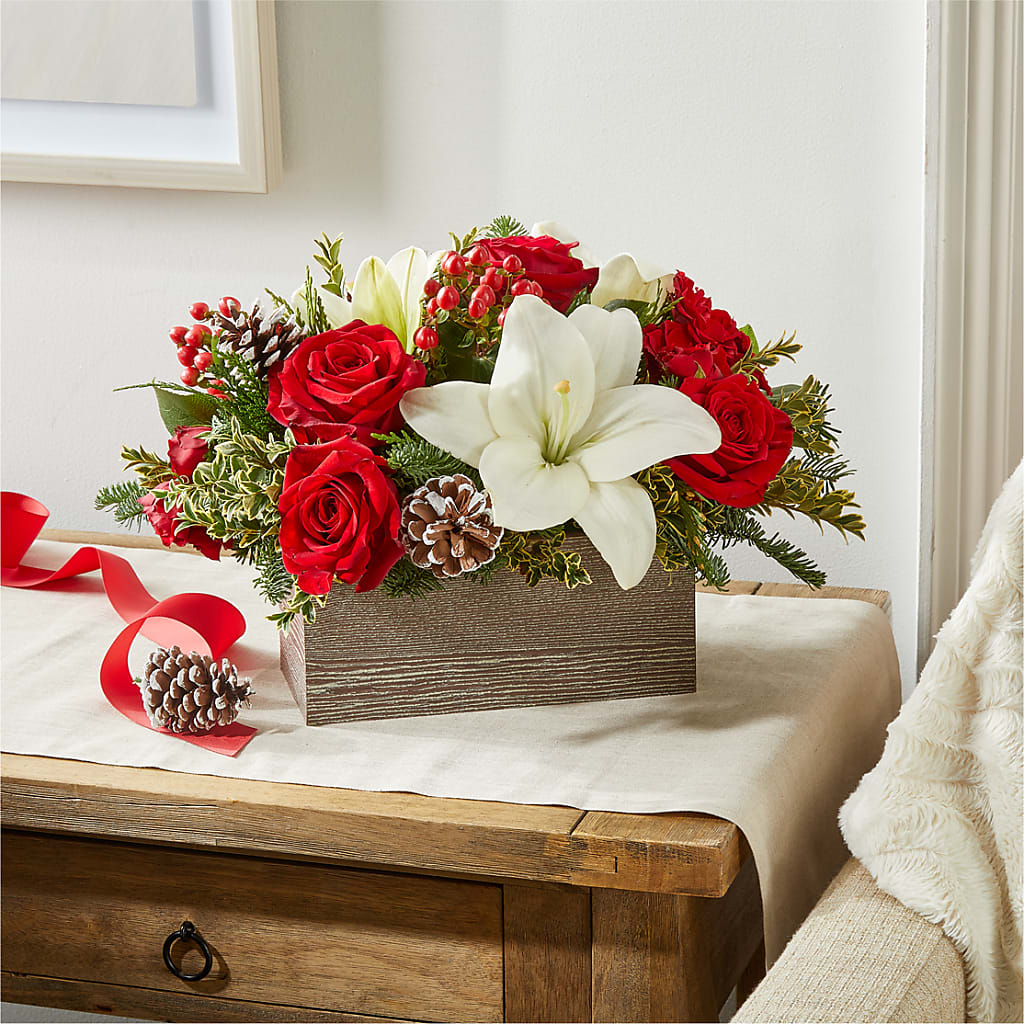 Snowy Wonderland Bouquet – KAREN'S AND TINA'S FLOWERS, Newmarket ON