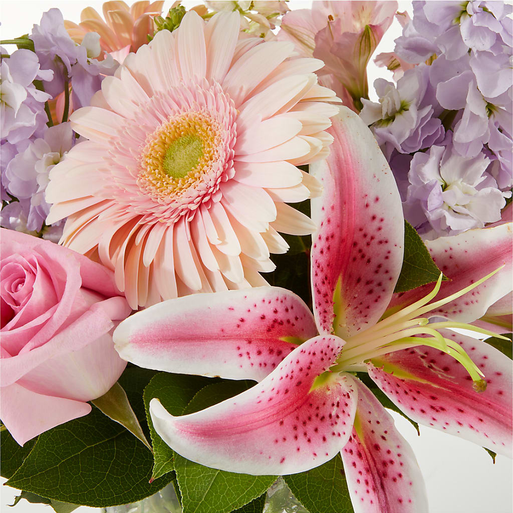 The Teahouse Bouquet – KAREN'S AND TINA'S FLOWERS, Newmarket ON