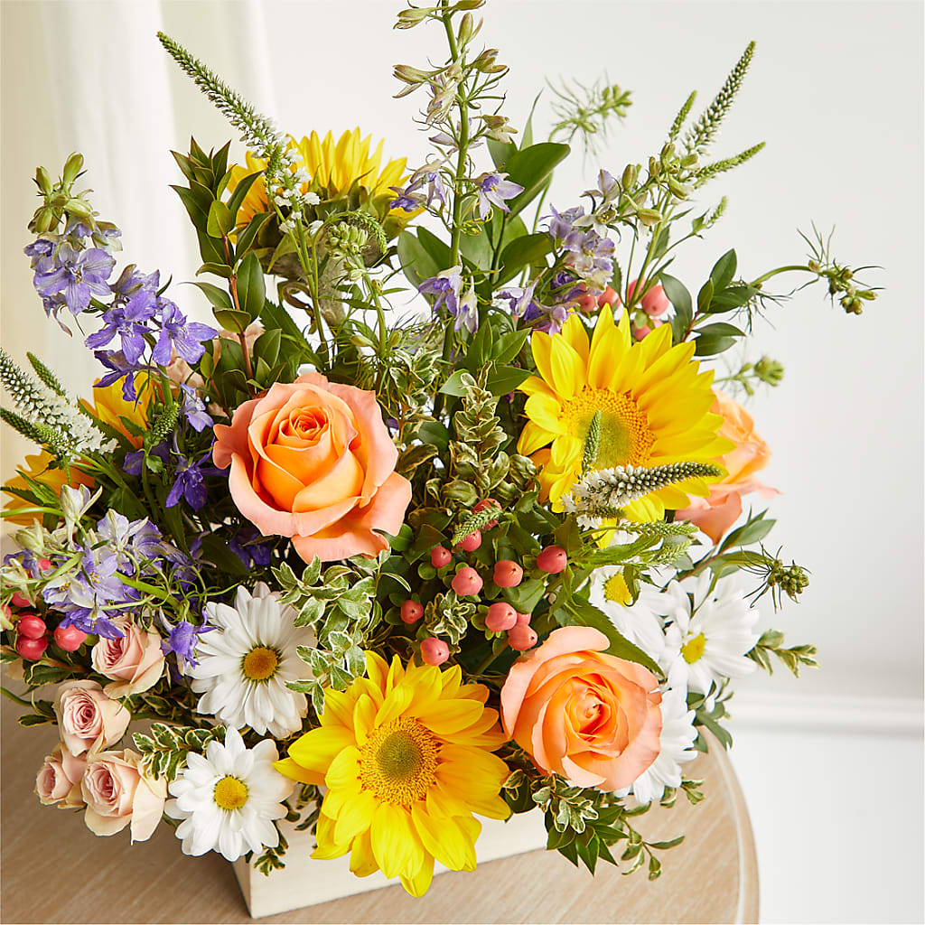 The Good Life Bouquet – KAREN'S AND TINA'S FLOWERS, Newmarket ON